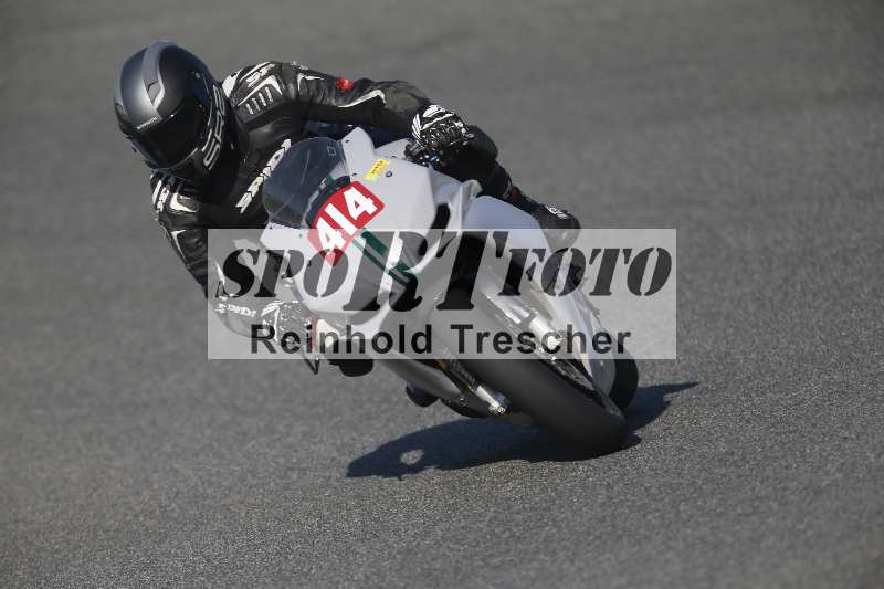 /Archiv-2024/02 29.01.-02.02.2024 Moto Center Thun Jerez/Gruppe gruen-green/414